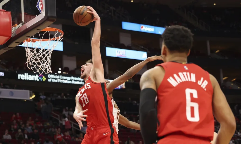 继续努力！克里斯蒂6中3&6罚全中砍下12分2板3助 正负值+18