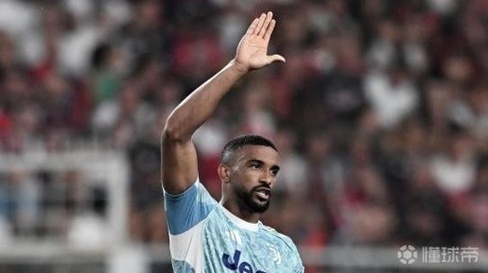 都体：尤文后卫布雷默已成功接受左膝半月板手术，预计伤缺六周