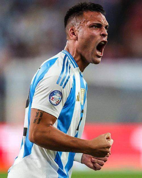 开场有点不稳！圣吉罗斯开局造险，劳塔罗门线解围，索默2扑救