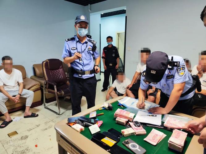 FBI官方:6人参与赌球 31名被告利用高科技从地下赌场窃取数百万