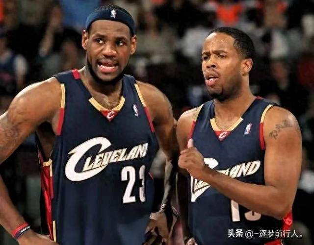 🙃达蒙·琼斯父母用休斯敦的房子作抵押 付20万美元将其保释